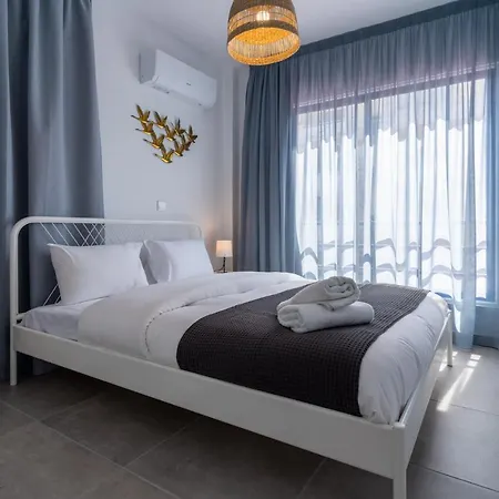 Odyssey - Captivating 2-Bedroom Retreat In Larnaka Exterior foto