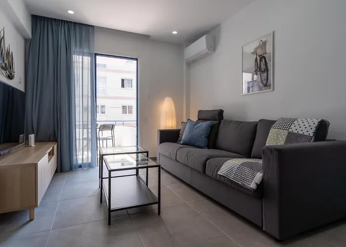 Odyssey - Captivating 2-Bedroom Retreat In Larnaca